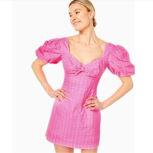 NWT Lilly Pulitzer Nilany Romper in Pink
Isle, sz 6